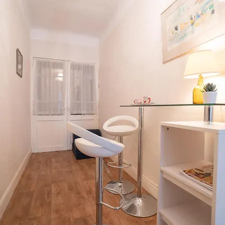 Le Britannia By Interhome *