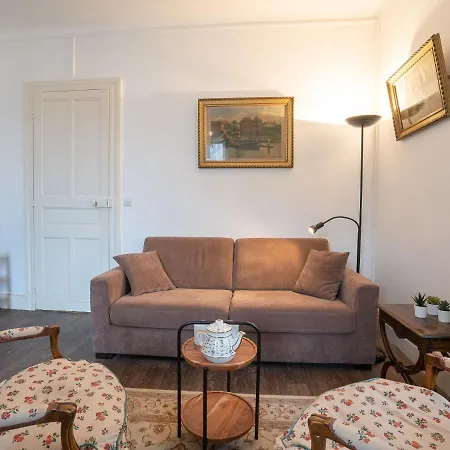 Le Britannia By Interhome